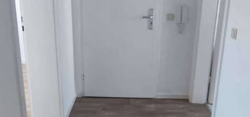 Neu Renoviert!! Erste Etage.  Zentral gelegene 2 ZKB Wohnung in Iserlohn