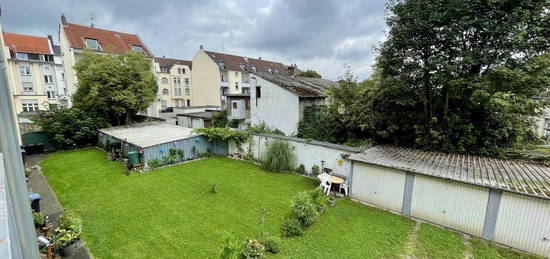 **Sonnenstrahlen auf dem eigenen Balkon genießen !!**