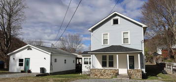 106 Fifth St, Hambleton, WV 26269