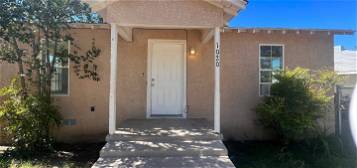 1020 Crescent Dr, Roswell, NM 88201