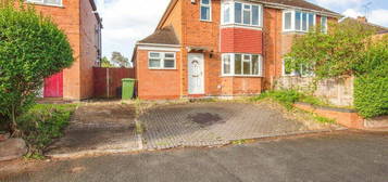 3 bedroom semi-detached house for sale