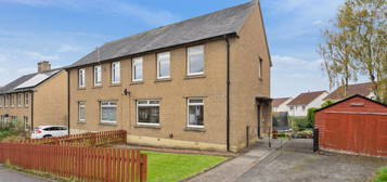 3 bed semi-detached house for sale