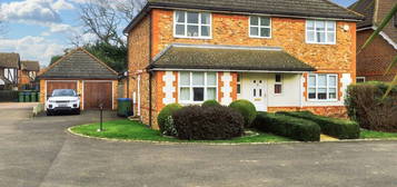 Detached house to rent in St. Andrews Close, Thames Ditton KT7