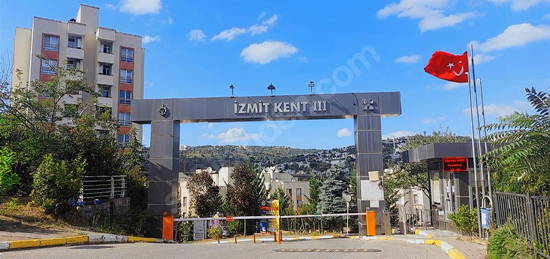 bozdemir'DEN KENT3 SİTESİNDE EŞYALI 1+1 KİRALIK DAİRE