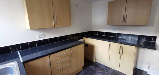 2 bed terraced house to rent