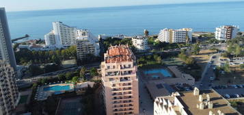 Apartamento T2 na Praia da Rocha, com Vista Mar, Piscina