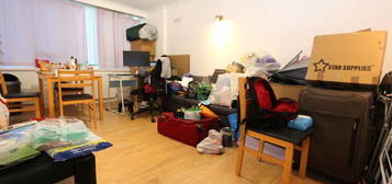 2 bed flat to rent