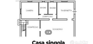 Casa singola composta di due appartamenti