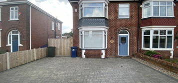 3 bedroom semi-detached house