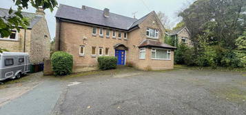 4 bedroom detached house to rent