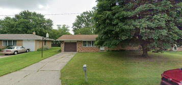 2440 Roys Ave, Elkhart, IN 46517