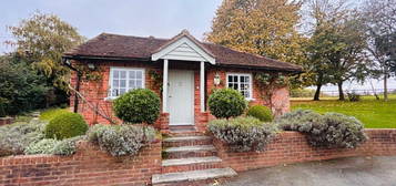 1 bedroom detached bungalow