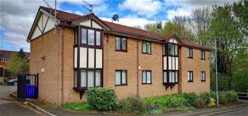 Flat for sale in Newman Street, Hyde SK14