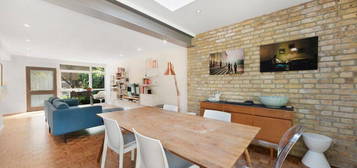 Property to rent in Rayners Road, London SW15