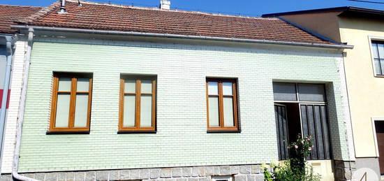 Haus mit Innenhof NEUE Heizung Strom