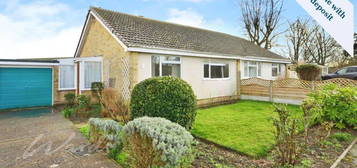 Bungalow to rent in Winton Way, Dymchurch, Romney Marsh TN29