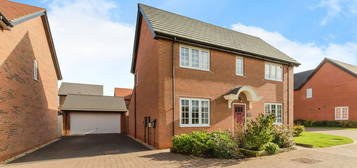 4 bed detached house for sale