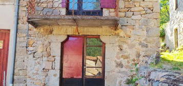 Maison de 40 m2 à 07 Laviolle, petit village ardéchois de caractère à 700m d'altitude