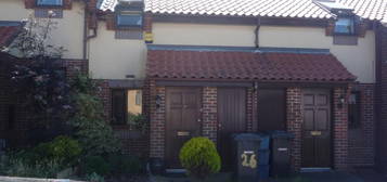 2 bed detached house to rent