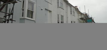 6 bedroom terraced house