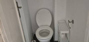 Állatbarát lakás kiadó a belvárosban.