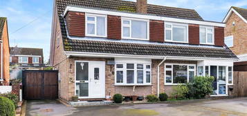 3 bed semi-detached house for sale