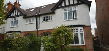 3 bedroom semi-detached house