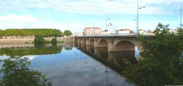 Le Coteau, 1 Quai Pierre Semard