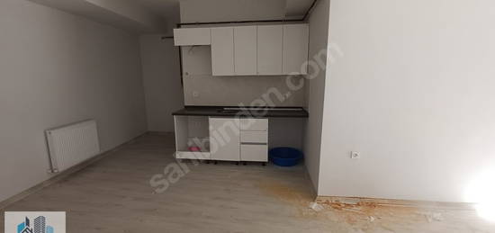 EMLAK DÜNYASI SATILIK SIFIR 1+0 LÜKS 42 M2 NET LÜKS DAİRE