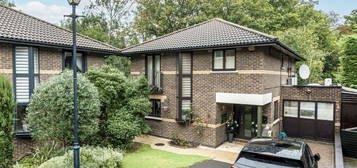 Detached house to rent in Ridgeway Gardens, London N6