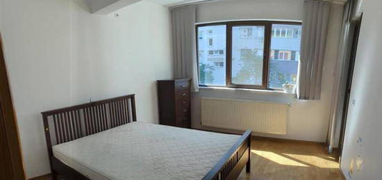 Apartament de inchiriat