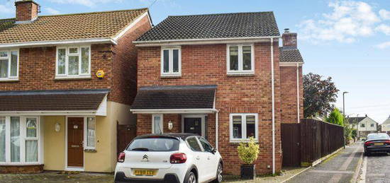 3 bedroom detached house