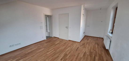 Schöne 2-Zimmer-Wohnung in Maxglan mit Balkon - neuwertig - provisionsfrei