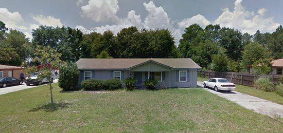 1105 Ricade Dr, Hinesville, GA 31313