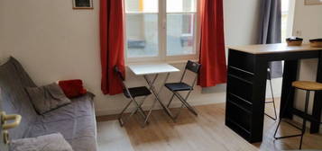 Studio meublé 24m2 Place de la Victoire