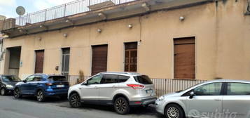 Acireale - Casa singola con cortile