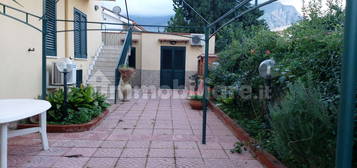 Appartamento in villa via Costa Verde 7, Torre Muzza, Carini