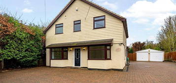 4 bedroom detached house to rent