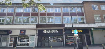 Flat to rent in The Boulevard, Crawley RH10