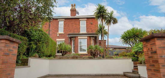 4 bedroom semi-detached house for sale