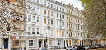 Flat for sale in Cornwall Gardens, London SW7