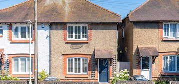 3 bed semi-detached house for sale