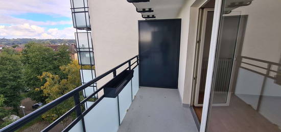 Schöne 2-Zimmer-Wohnung mit Balkon in Maintal-Bischofsheim