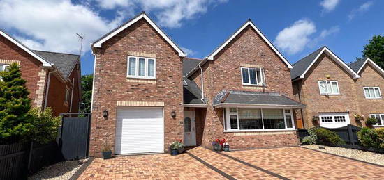 4 bed detached house for sale