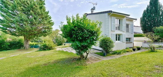 Maison  à vendre, 6 pièces, 4 chambres, 153 m²