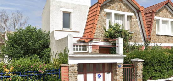 Clamart : Maison Spacieuse de 6 Pièces avec Jardin et Garage