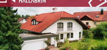 Lichtdurchflutetes Einfamilienhaus mit zwei Terrassen, 3 Balkonen, Doppelgarage und Geräteraum