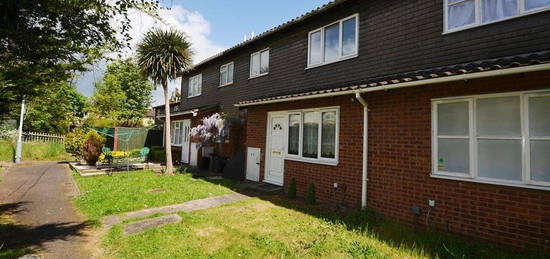 Semi-detached house to rent in Ratcliffe Close, Uxbridge UB8