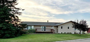 301 N  Richmond St, Roscoe, SD 57471