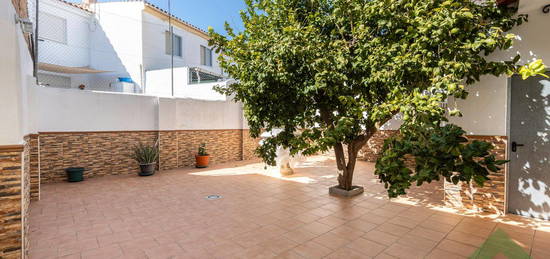 Casa adosada en venta en Santa Fe